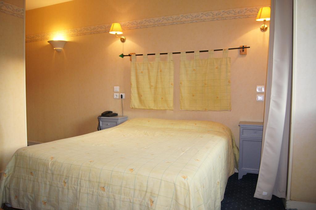 Relais Du Val Vert Le Puy-en-Velay Exterior foto